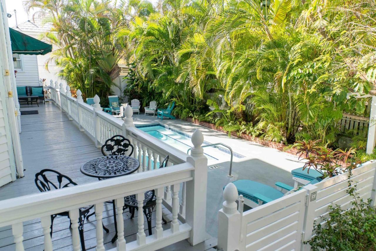 Southernmost Point Guest House & Garden Bar Key West Exterior foto